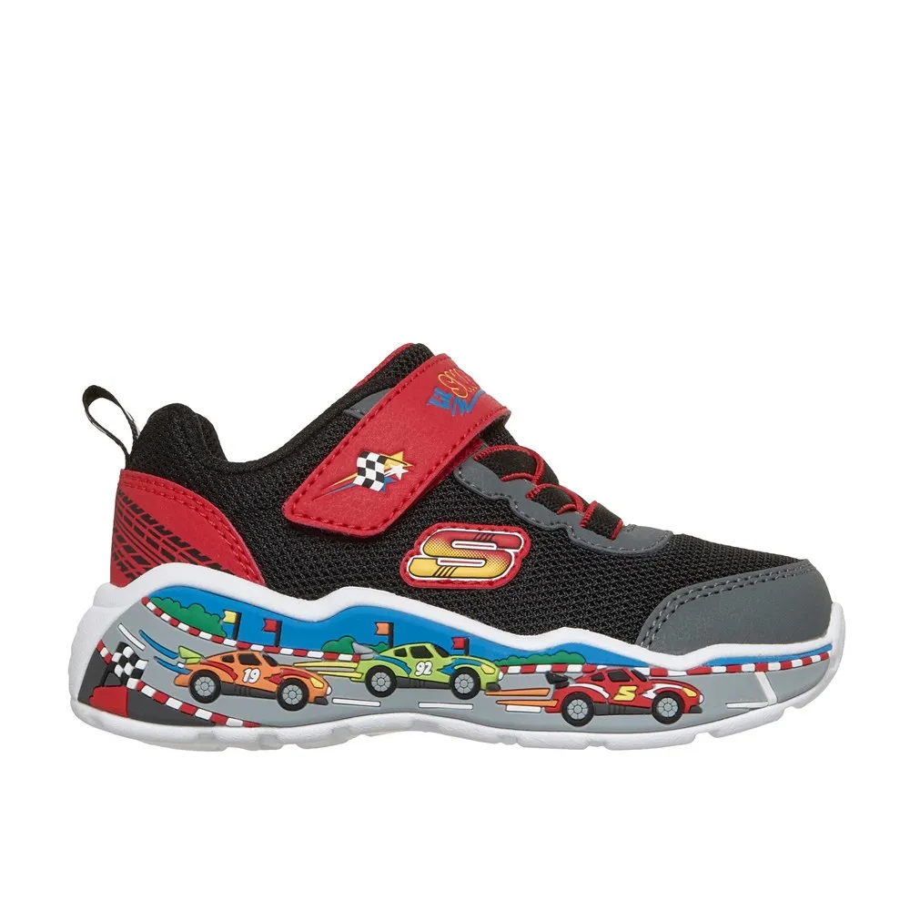 SKECHERS PATIKE PLAY SCENE 