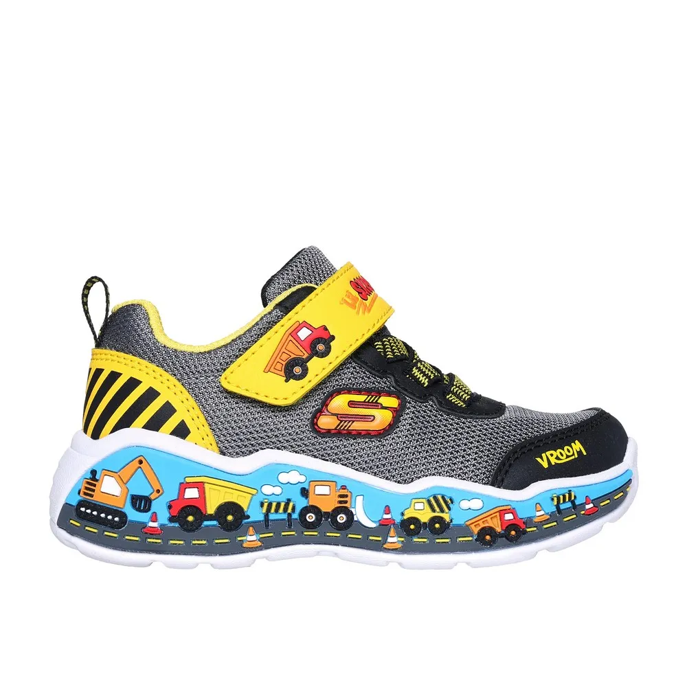 SKECHERS PATIKE PLAY SCENE 