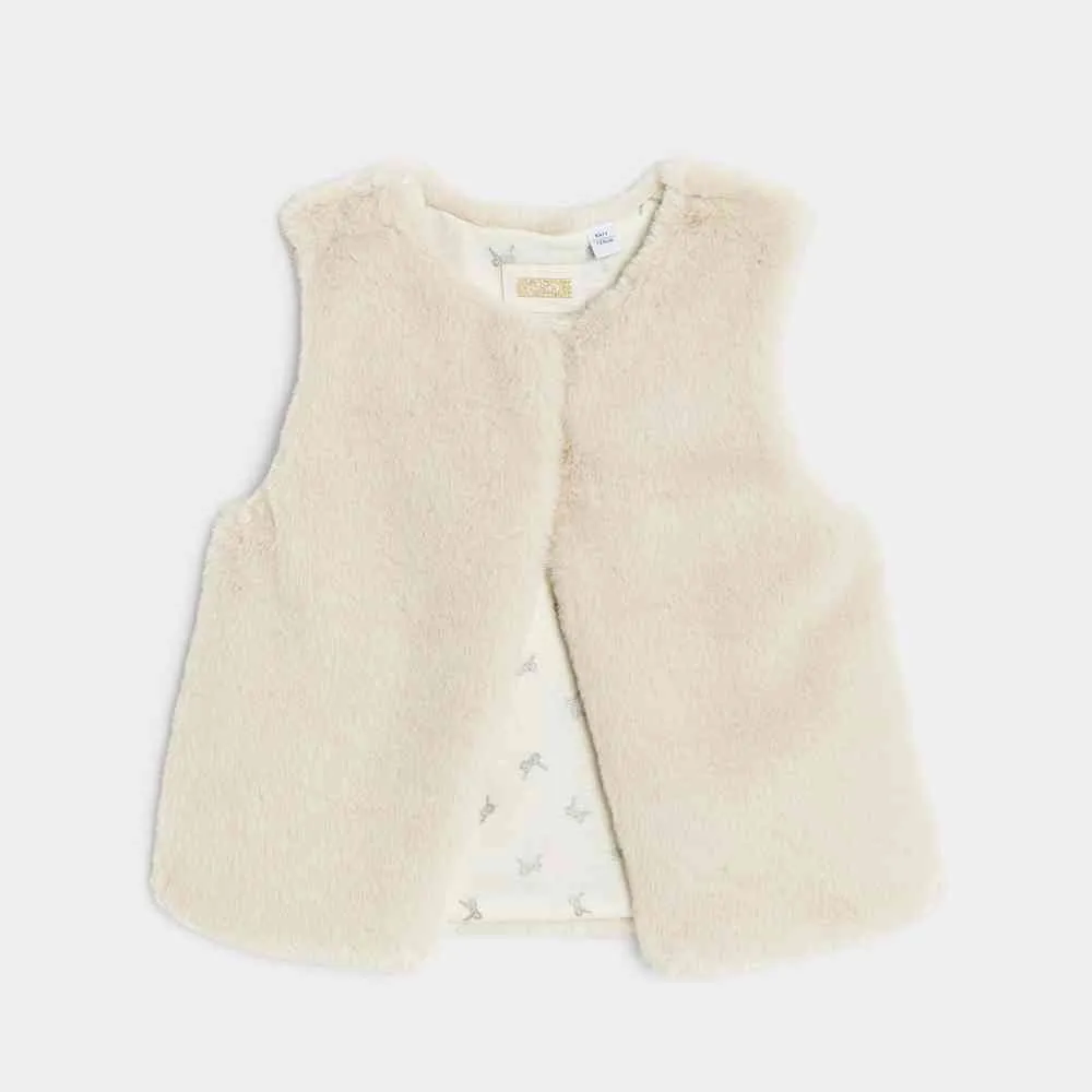 OKAIDI JAKNA VELUCHE 