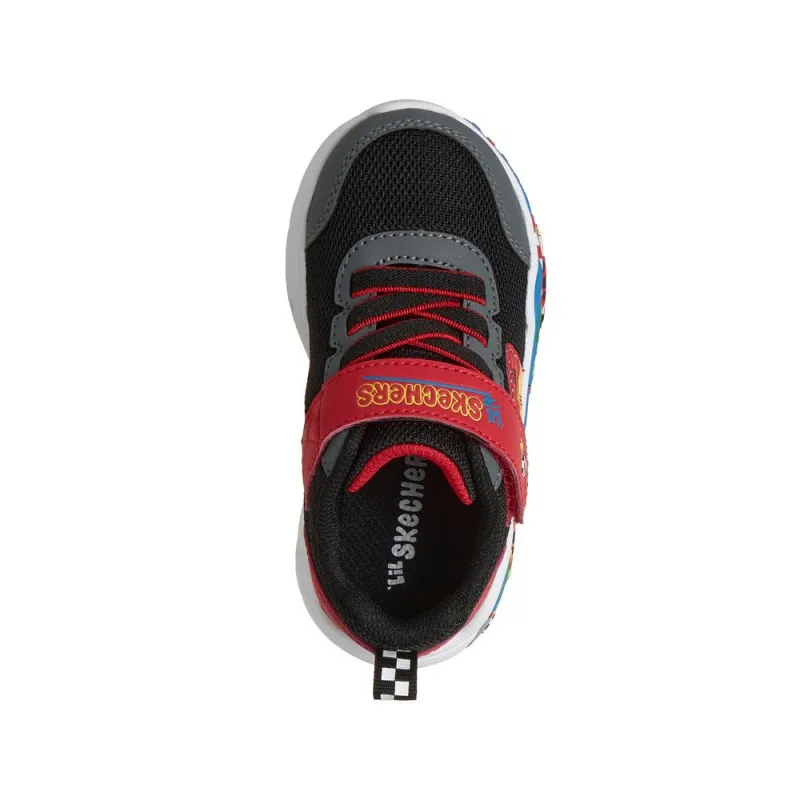 SKECHERS PATIKE PLAY SCENE 