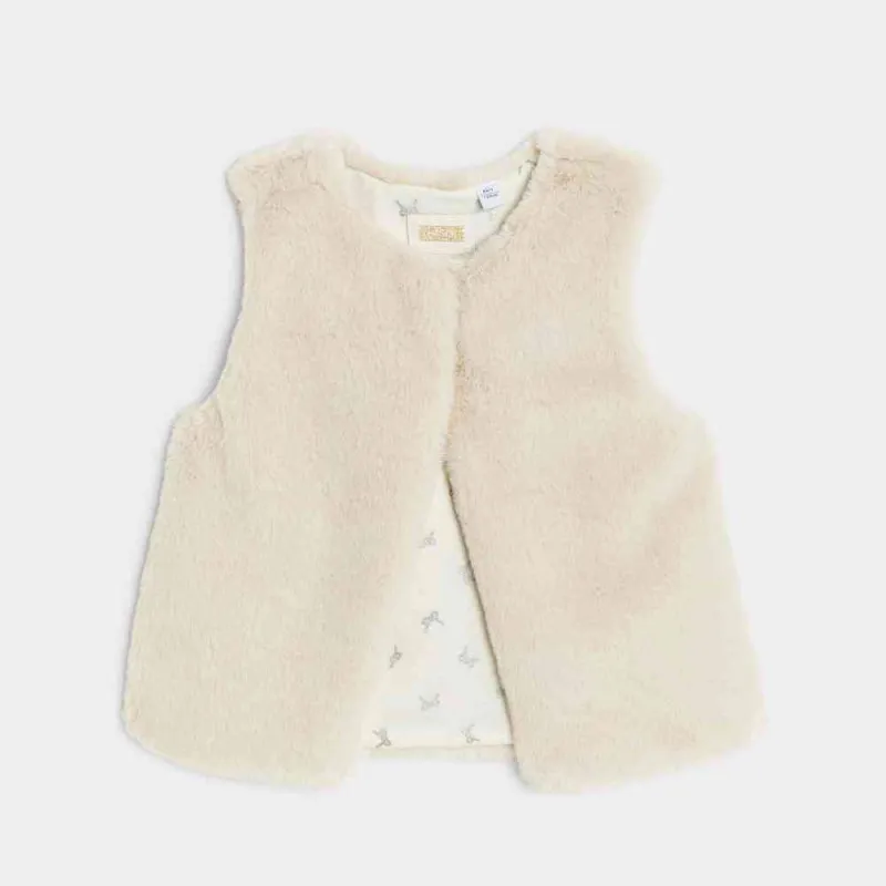 OKAIDI JAKNA VELUCHE 