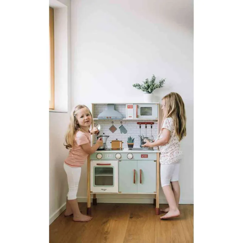 FREE2PLAY DRVENA KUHINJA SA SVETLOM I ZVUKOM 