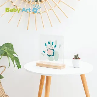 BABY ART PORODICNI DRVENI RAM ZA OTISAK