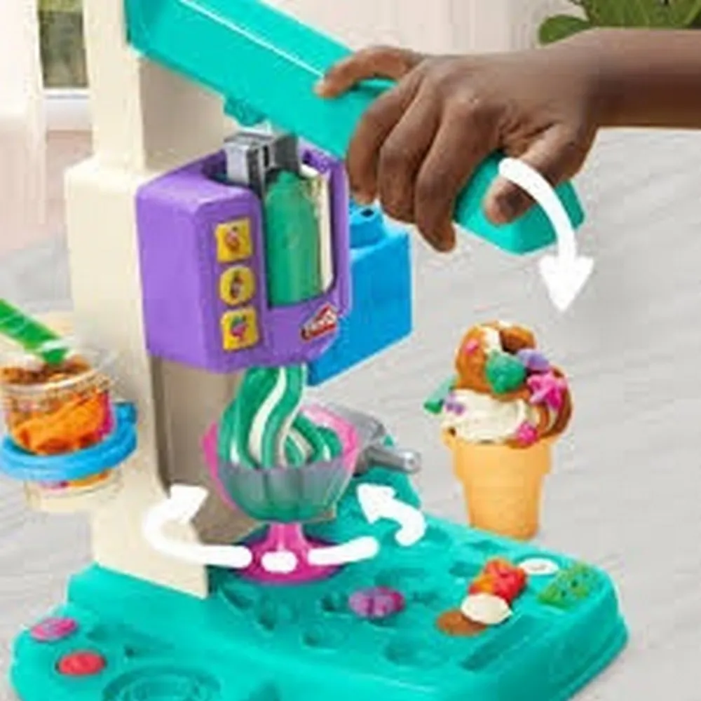 PLAY-DOH RAINBOW SWIRL ICE CREAM PLAYSET