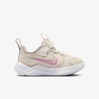 NIKE PATIKE NIKE COSMIC RUNNER 