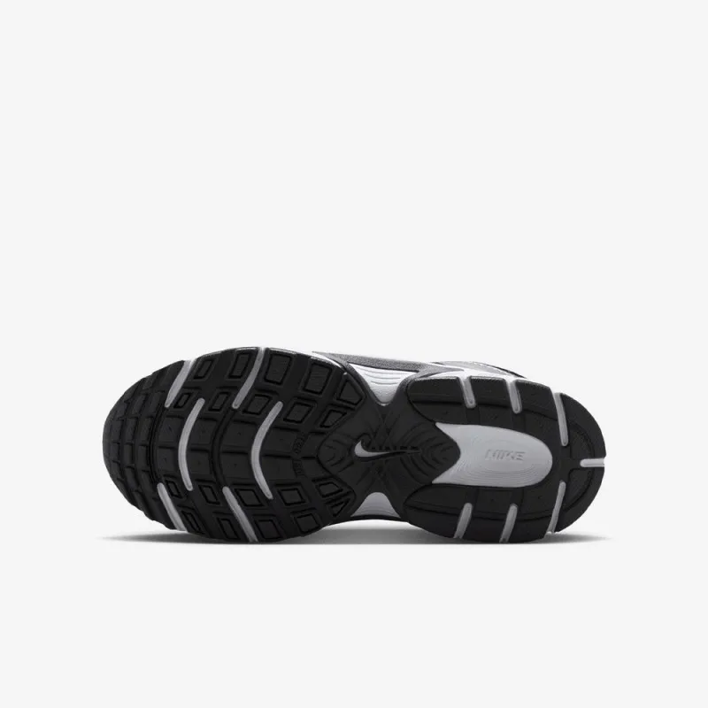 NIKE PATIKE V5 RNR LACE 