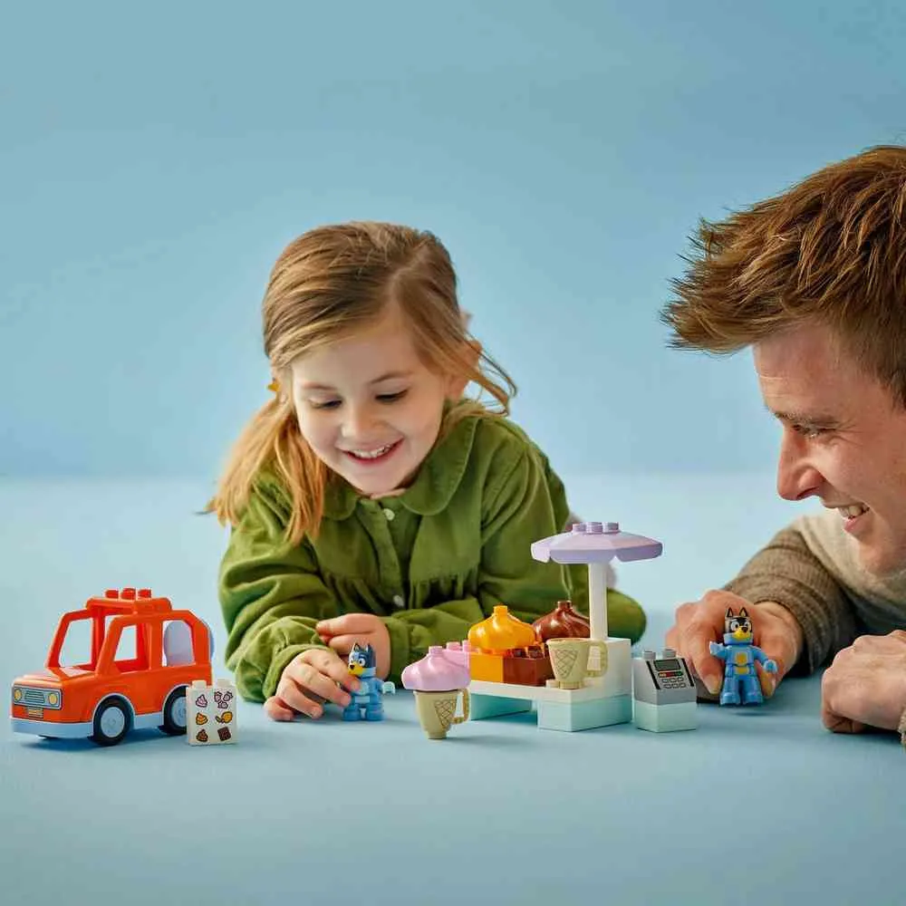 LEGO DUPLO BERRY ICE CREAM TRIP WITH BLUEY