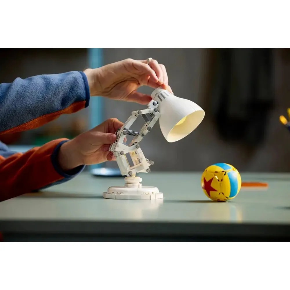 LEGO IDEAS DISNEY PIXAR LUXO