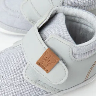 COOL CLUB OBUCA ZA BEBE NEWBORN LIGHT GREY